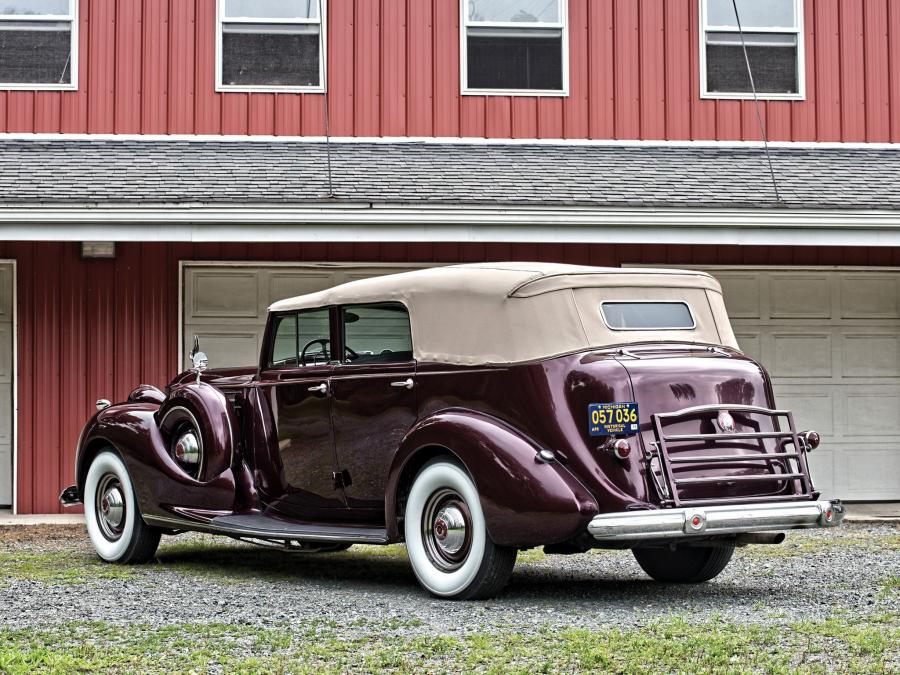  Packard Twelve Convertible Sedan 1939 года  (фото 10 из 13)